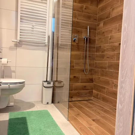 Perła Mórz Jedź Na 80 Garaż Faktura Apartament